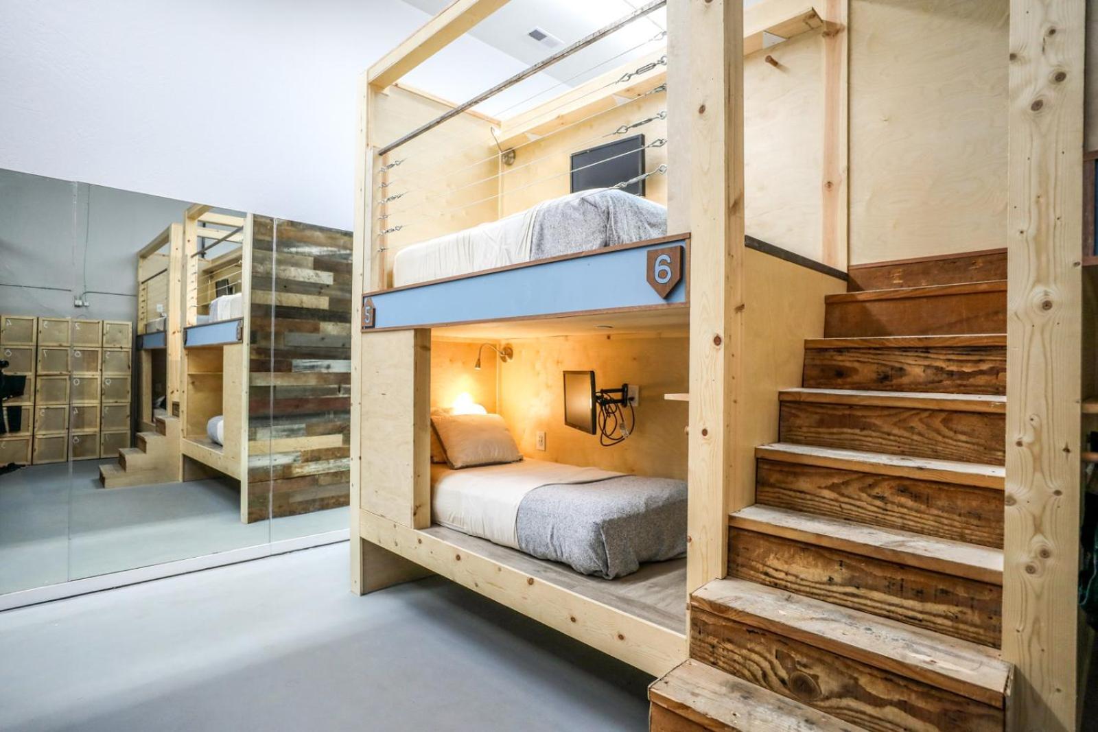 Podshare San Francisco Marina Hostel ภายนอก รูปภาพ